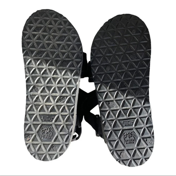 Teva Men's US 12 Fisherman Black Strappy Sport Spider Rubber  Sole 6904 Sandals - Picture 6 of 10